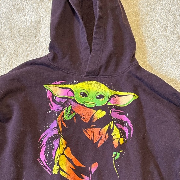 Kids Star Wars Hoodie with Baby Yoda Grogu from The Mandalorian - Picture 6 of 6